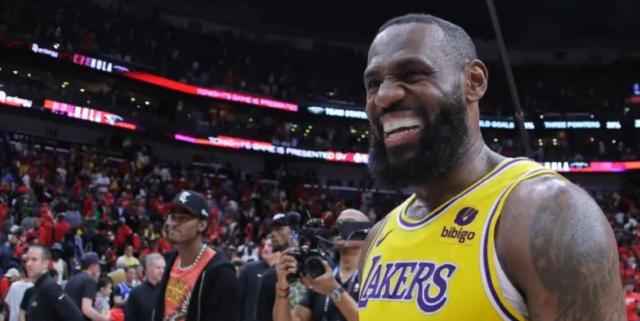 天博体育-詹姆斯：我还没有决定我的未来 会和家人们商量