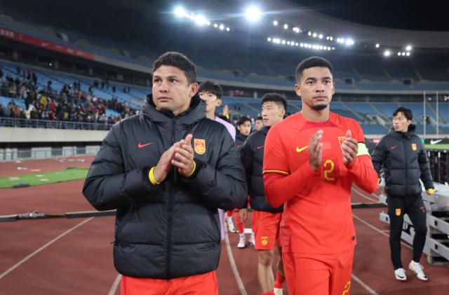 天博体育-艾克森搭上国足末班车:充电十五天,用时五分钟?